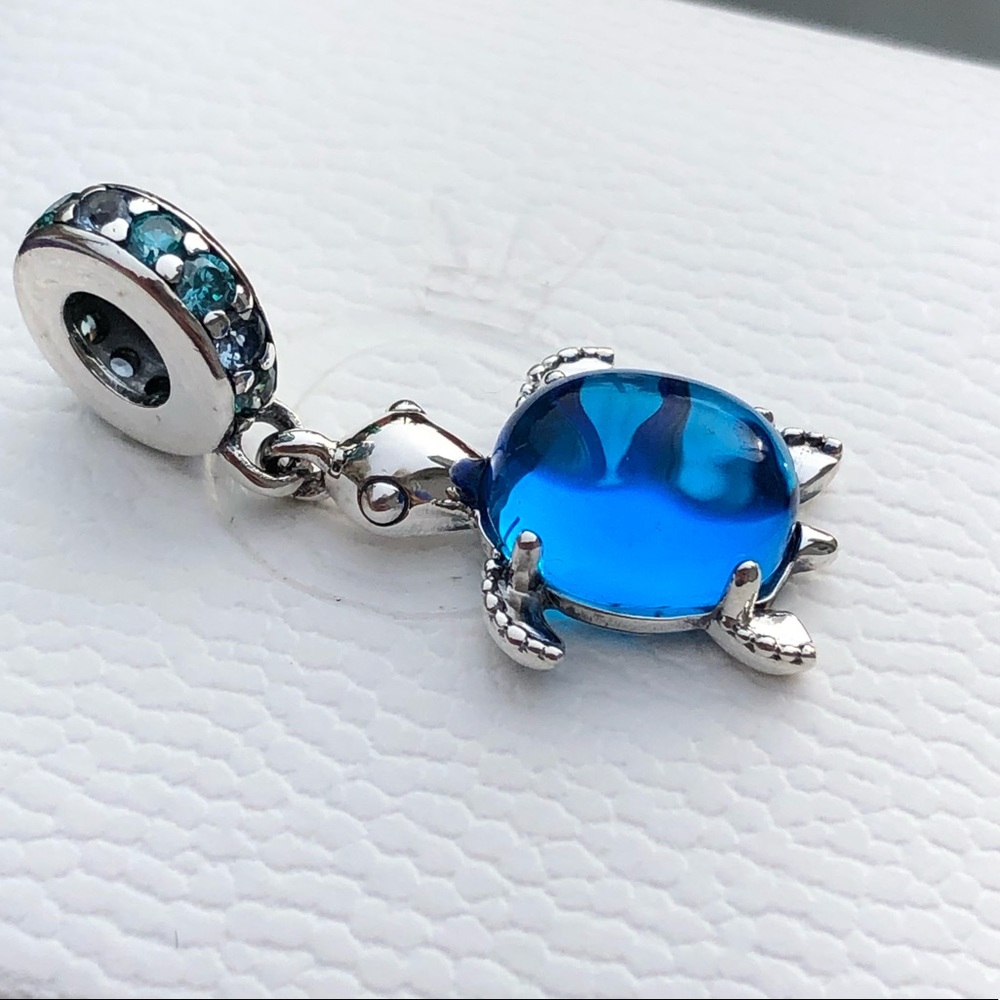 Pandora Sea Turtle Charm